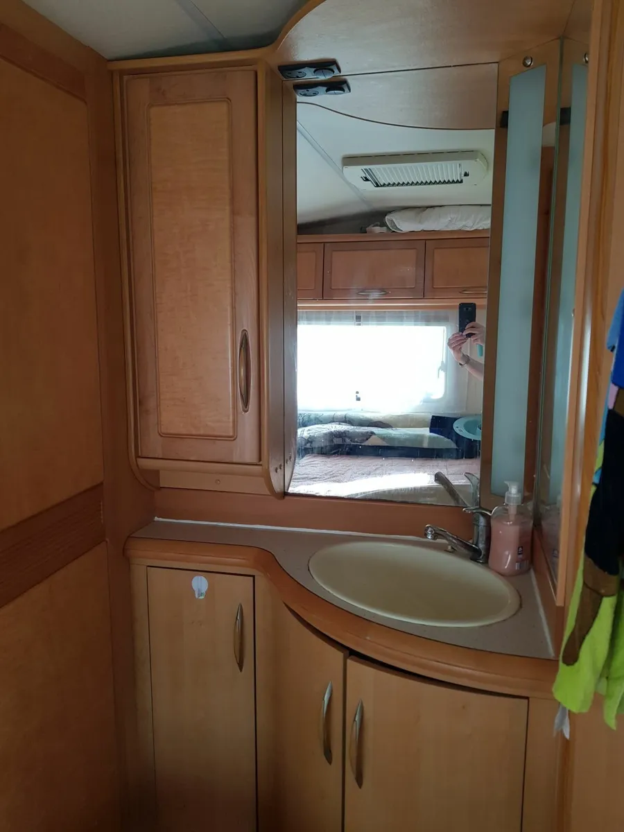 Hobby caravan 720 2003 - Image 2