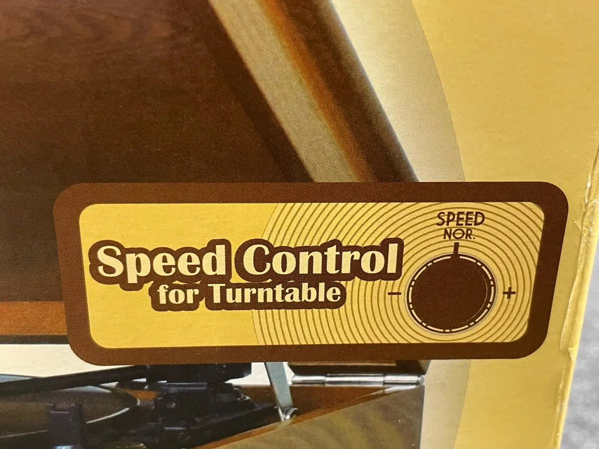 Steepletone 4 in 1 Turntable - Image 3