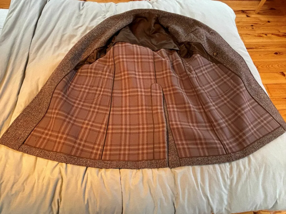 Gentleman's Wool Overcoat - Image 2