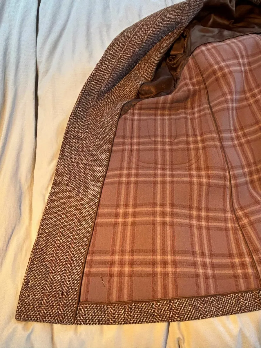 Gentleman's Wool Overcoat - Image 3