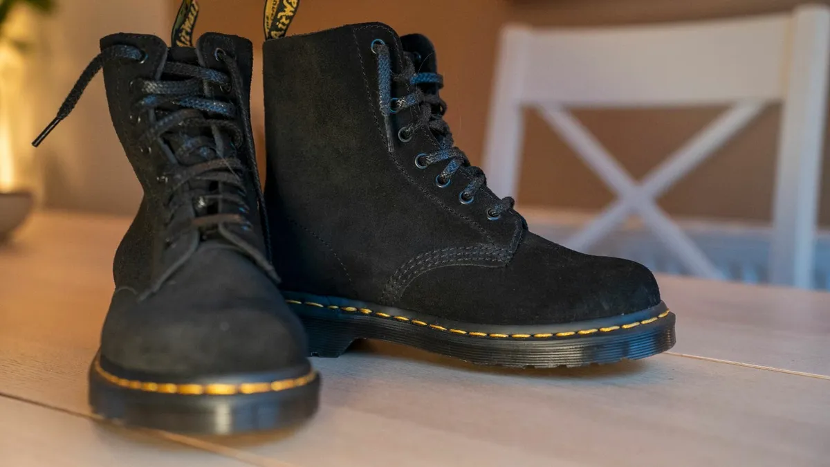 Dr. Martens 1460 Pascal Suede Lace Up Boots New - Image 4