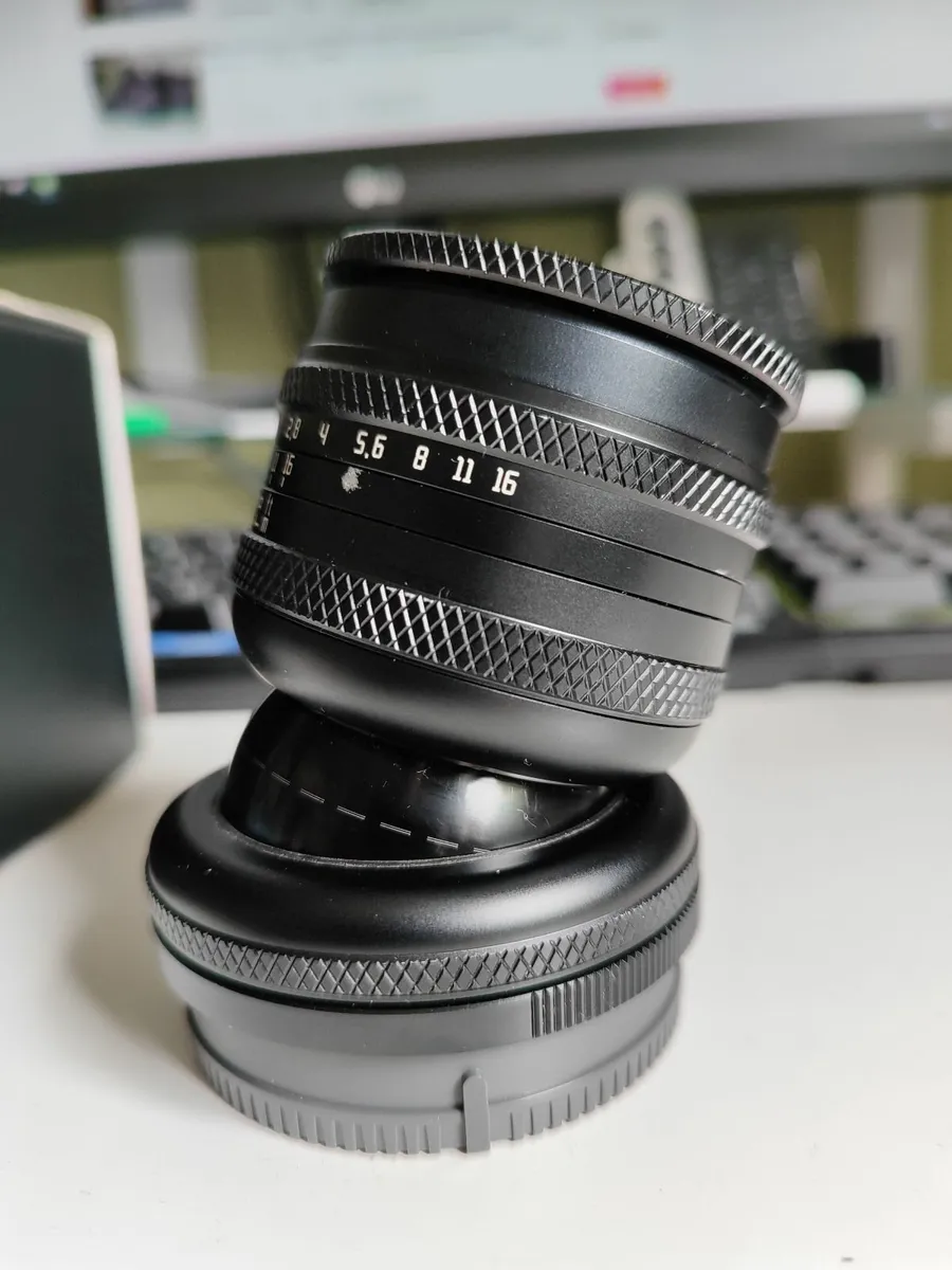 AstrHori Full Frame 50mm F1.4 Tilt Shift Sony FE - Image 3