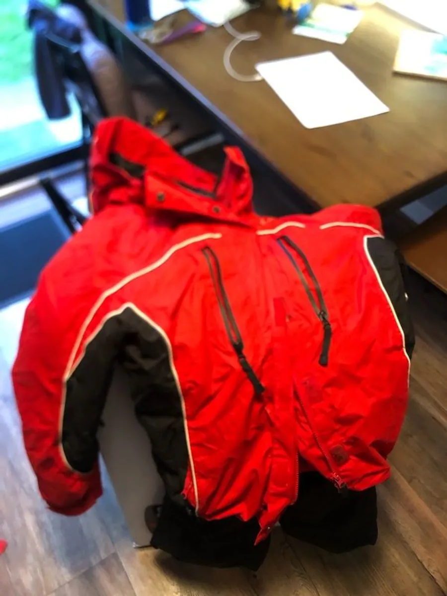 ski jacket and trousers - Image 4