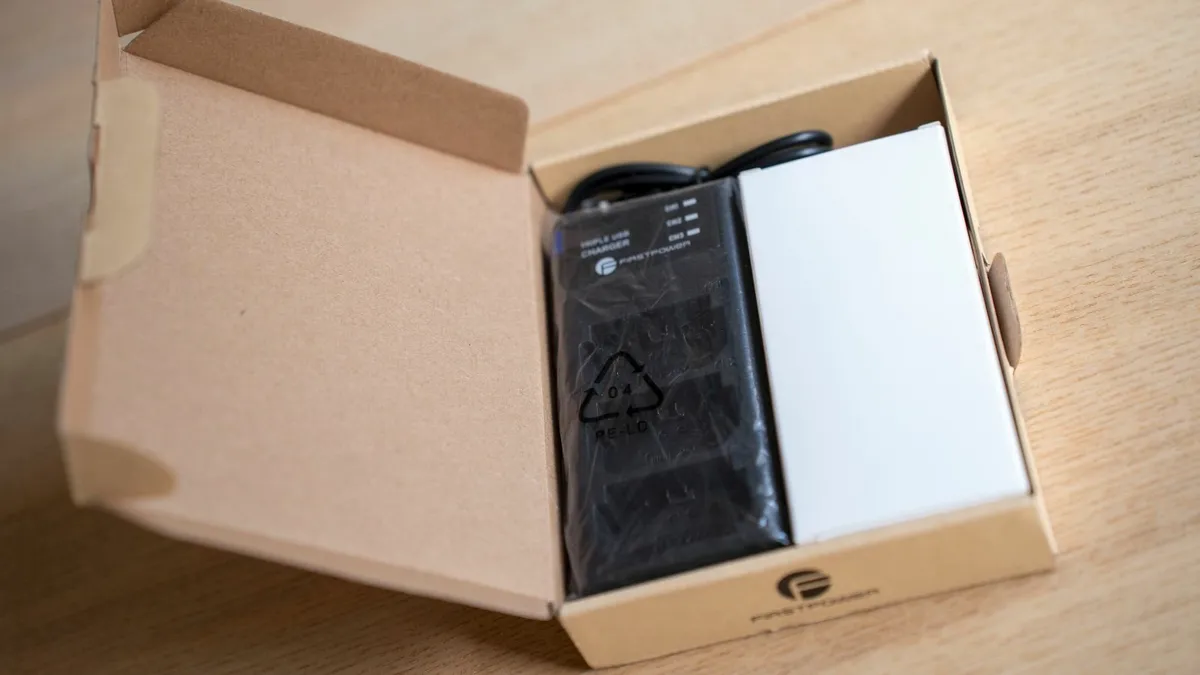 Sony NP-FZ100 Original with the Triple Charger - Image 4