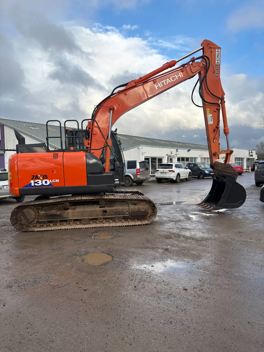 2017 Hitachi 130-6 - Image 1