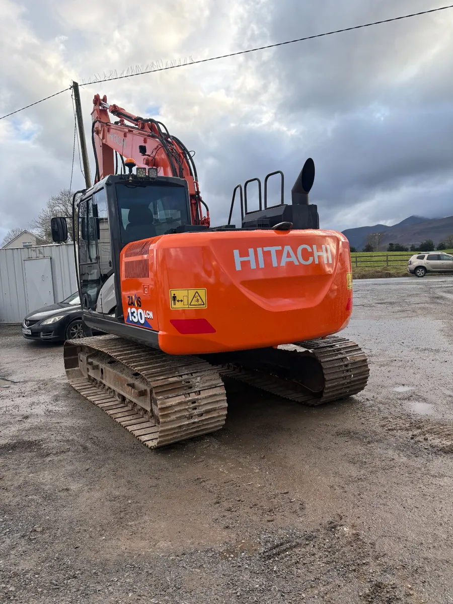 2017 Hitachi 130-6 - Image 3