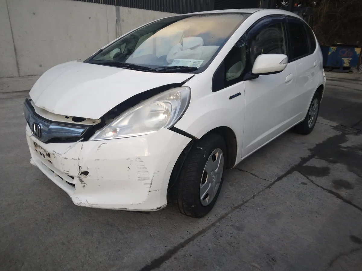 2013 Honda Fit For Breaking/Dismantling - Image 1