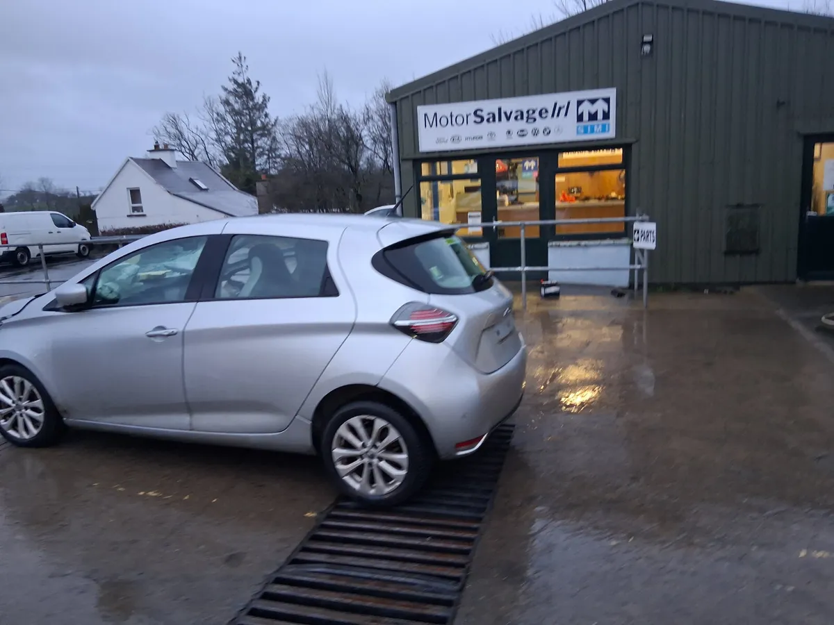 2022 RENAULT ZOE  ICONIC (for parts only) - Image 2