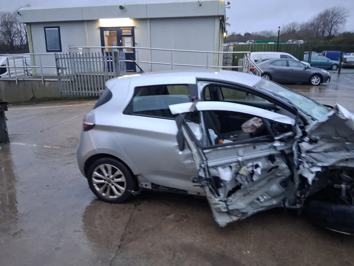 2022 RENAULT ZOE  ICONIC (for parts only) - Image 4