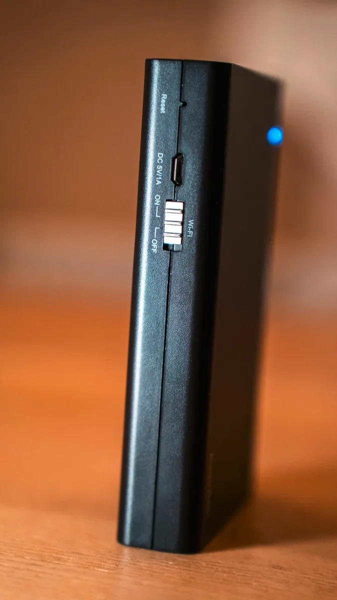 EasyAcc Wi-Stor Wizard 4-in-1 Portable Device - Image 3