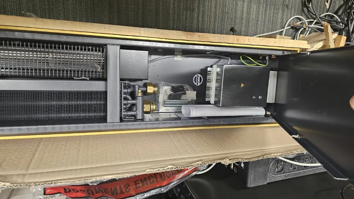 NEW Jaga Micro Canal Trench Heater 19. 0 X 1000cm - Image 3