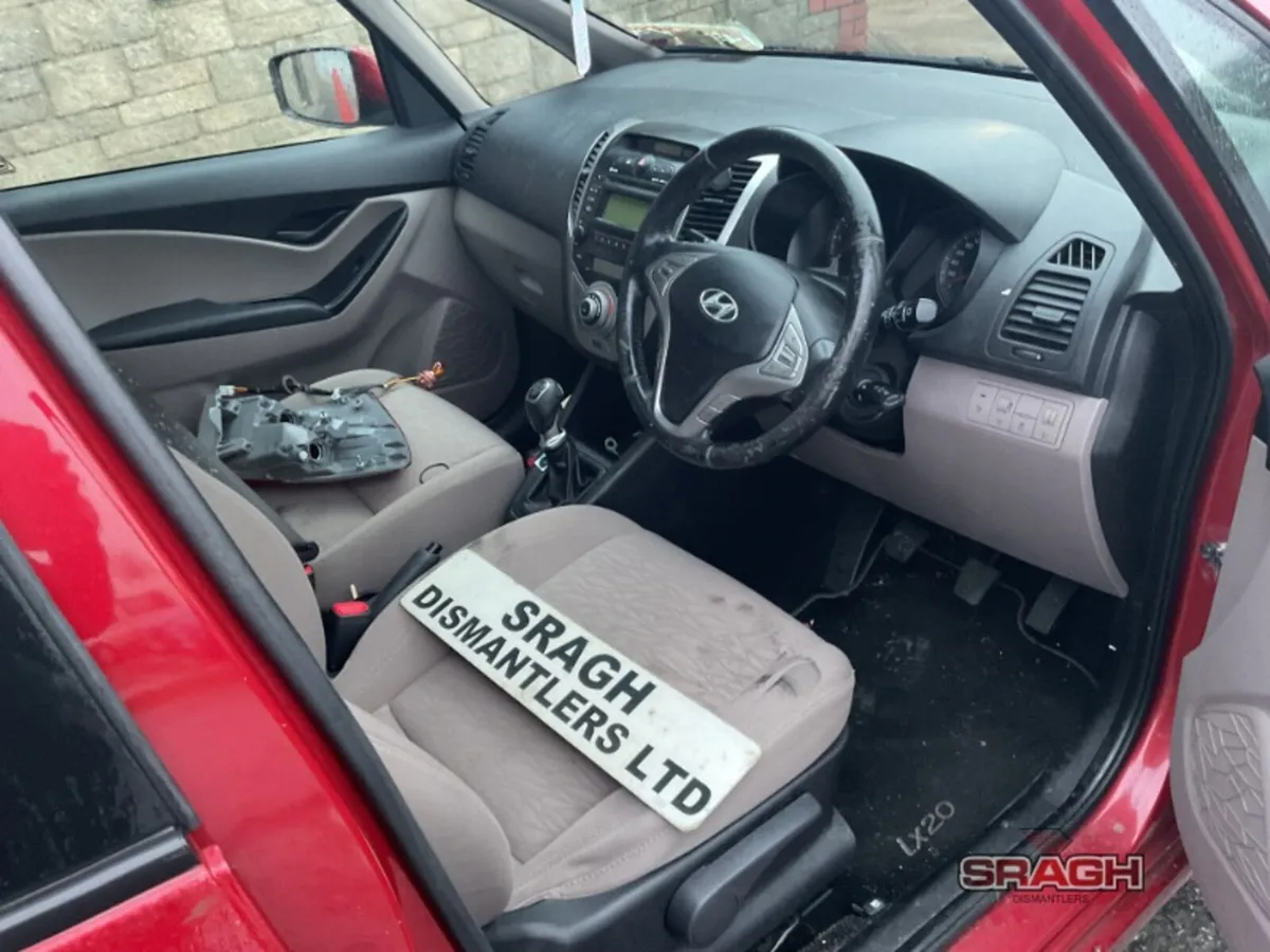 2011 HYUNDAI IX20 - Image 4