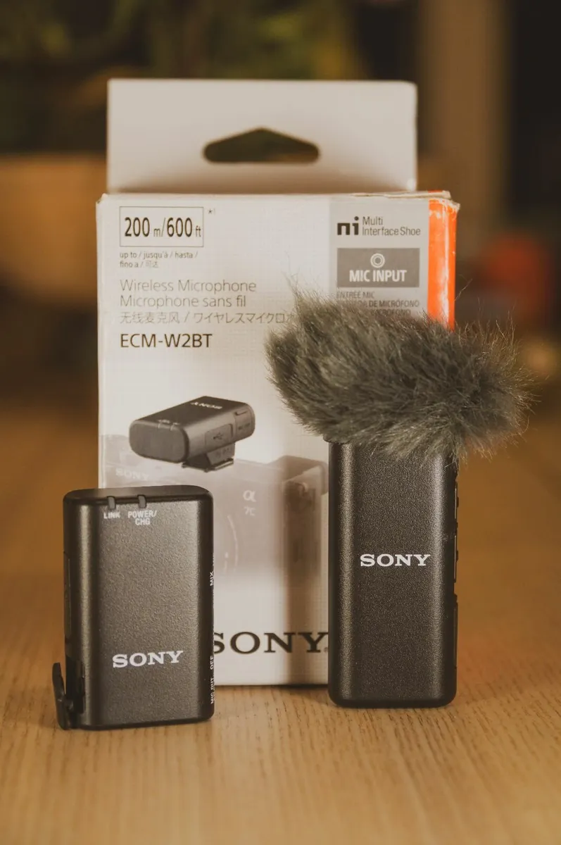 Sony ECM-W2BT Wireless Vlogging Microphone - Image 3