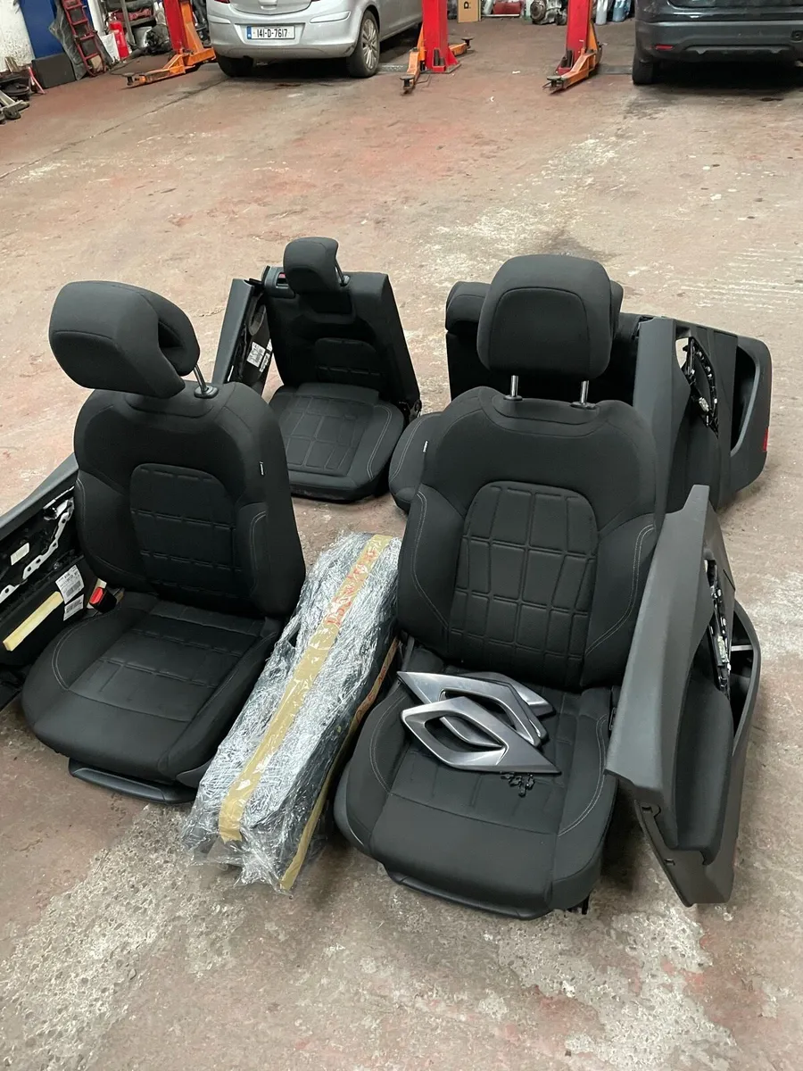 Citroen DS5 2016 seats - Image 1