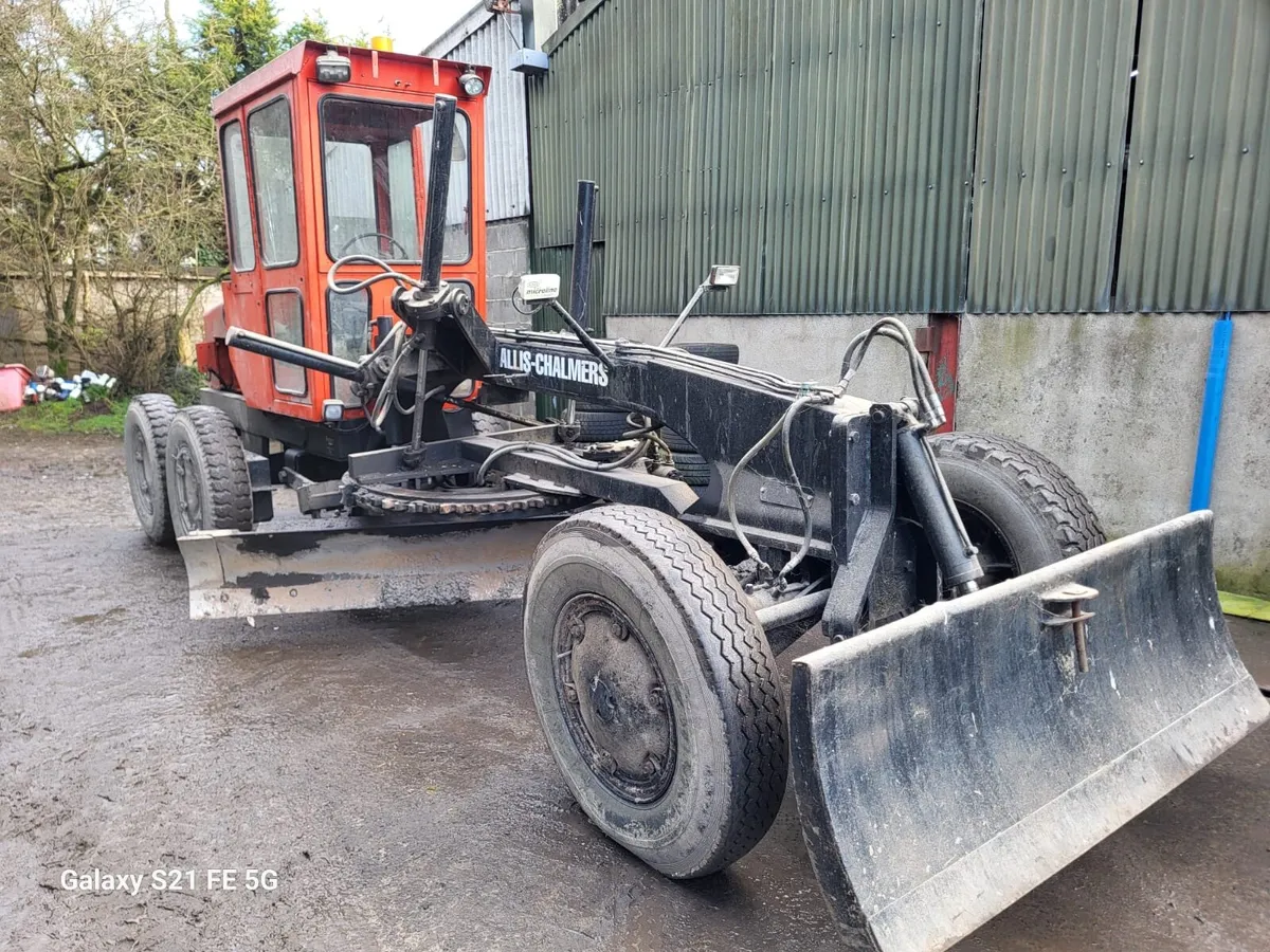 Road grader - Image 1