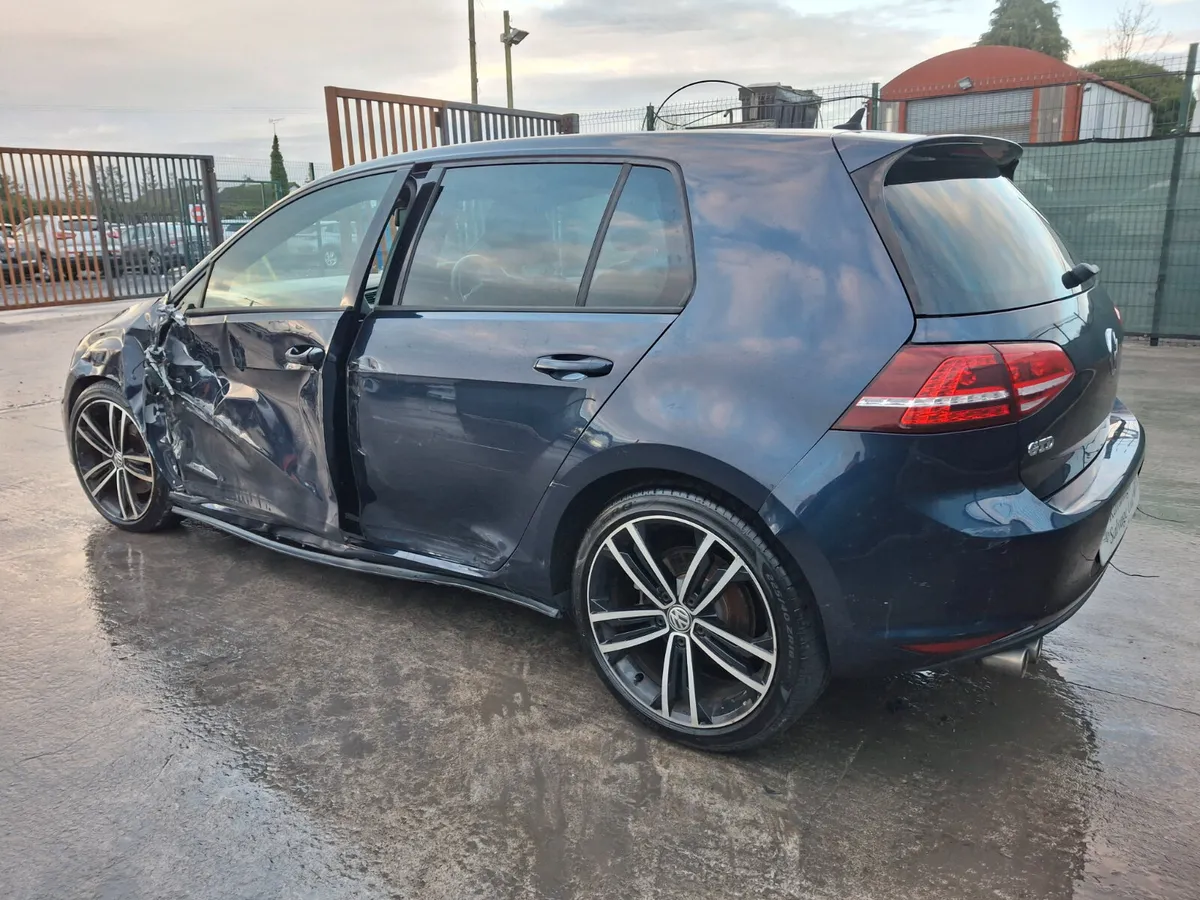 2015 Volkswagen Golf GTD 2.0 Diesel - Image 4