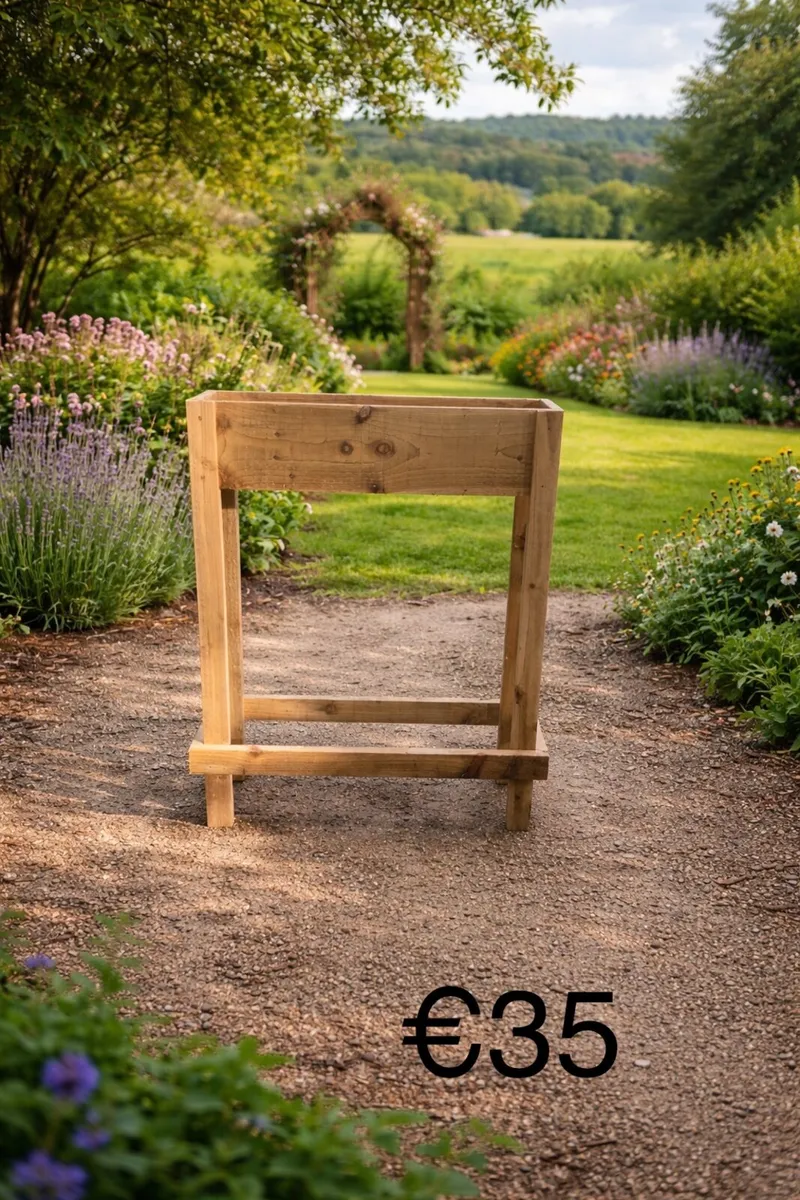 Garden planters , benches and window boxes - Image 3