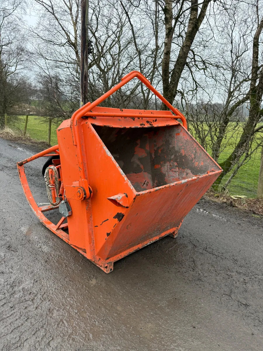 Concrete Skip - Image 4