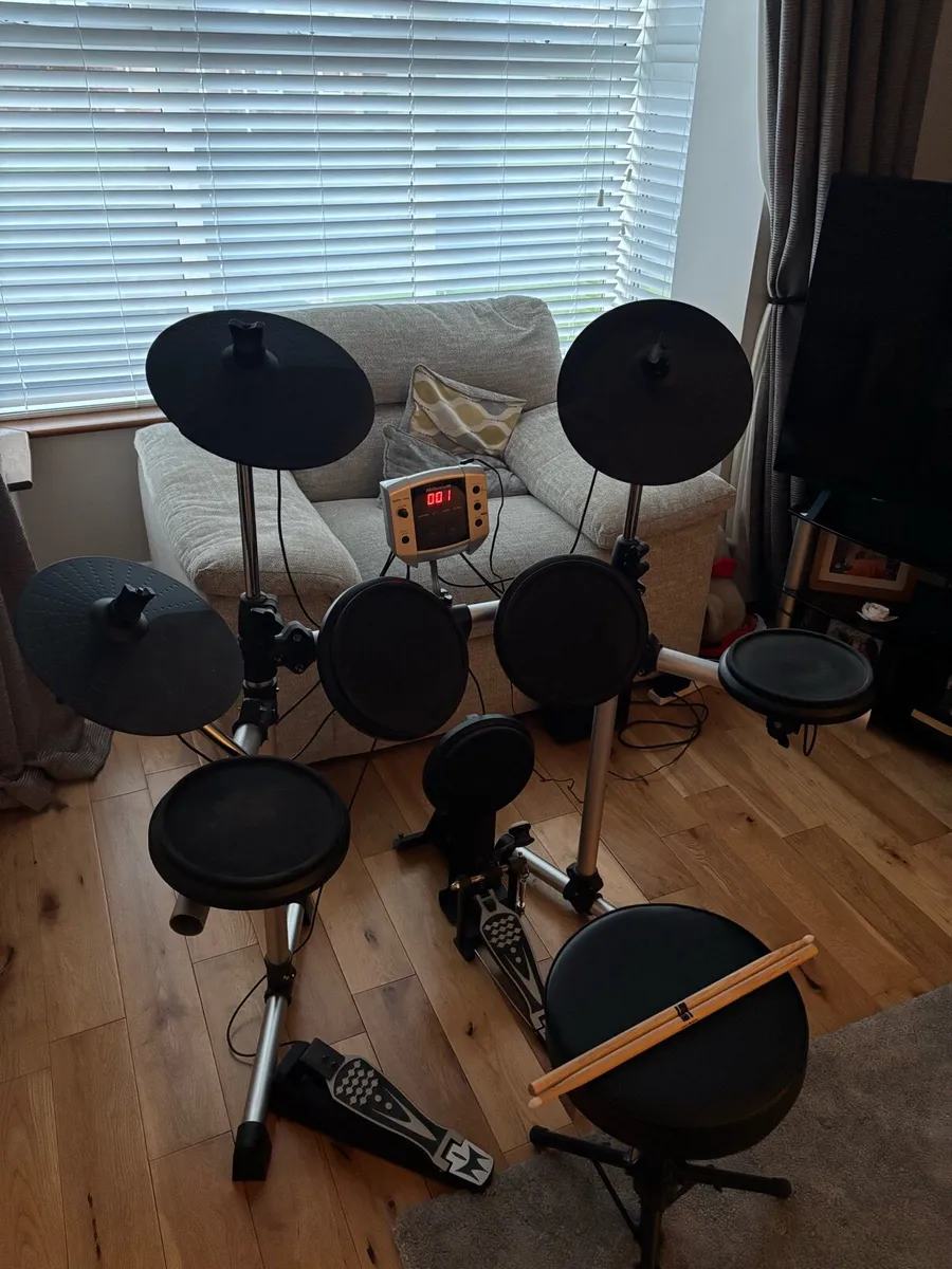 Electric drum kit. Millennium MPS-150 - Image 1
