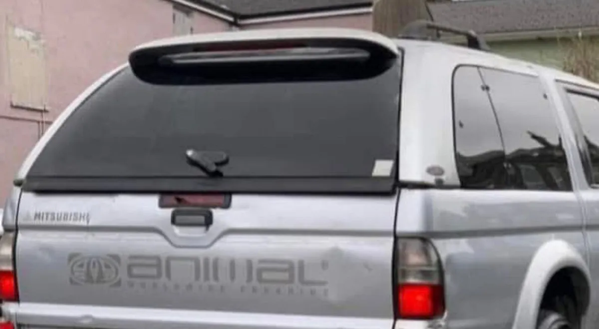 Mitsubishi L200 breaking / parts available - Image 1