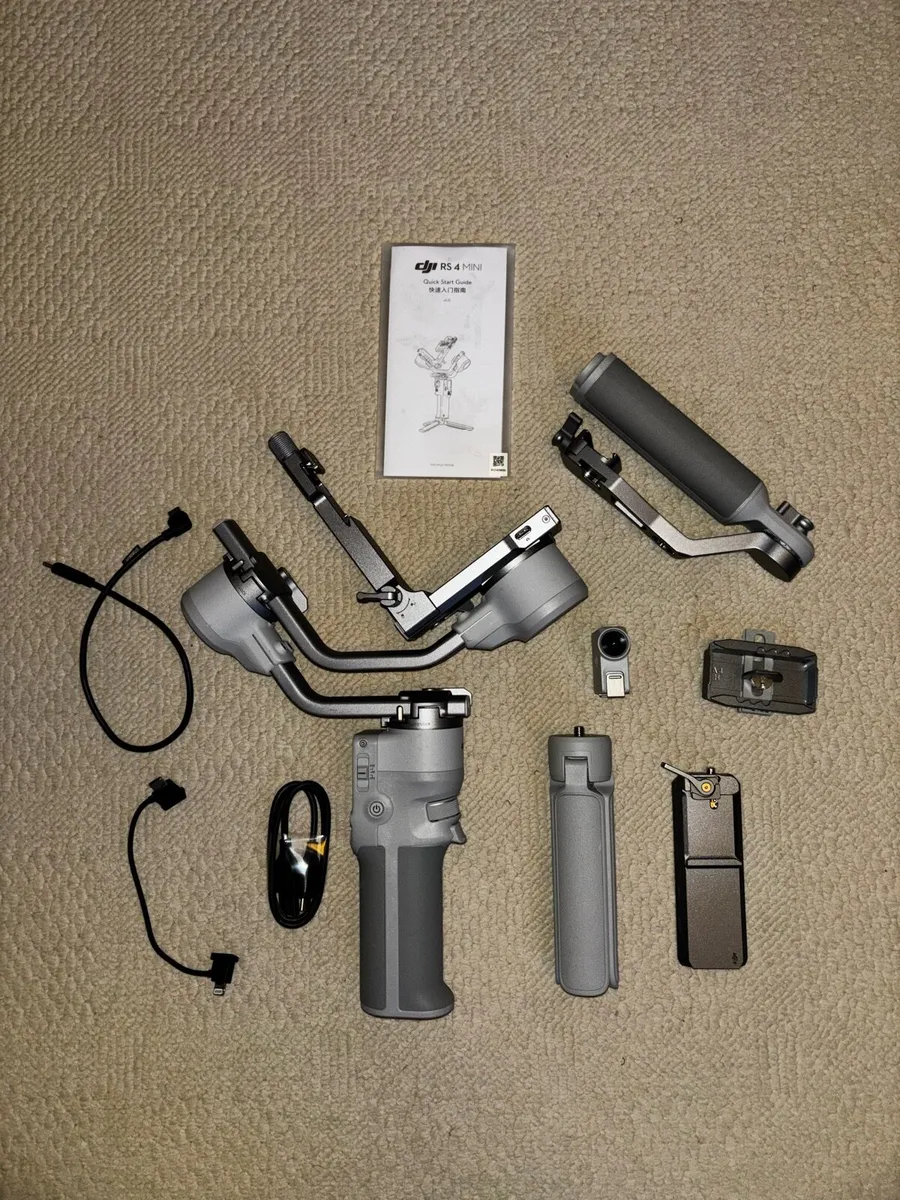 DJI RS4 Mini Combo - Image 1