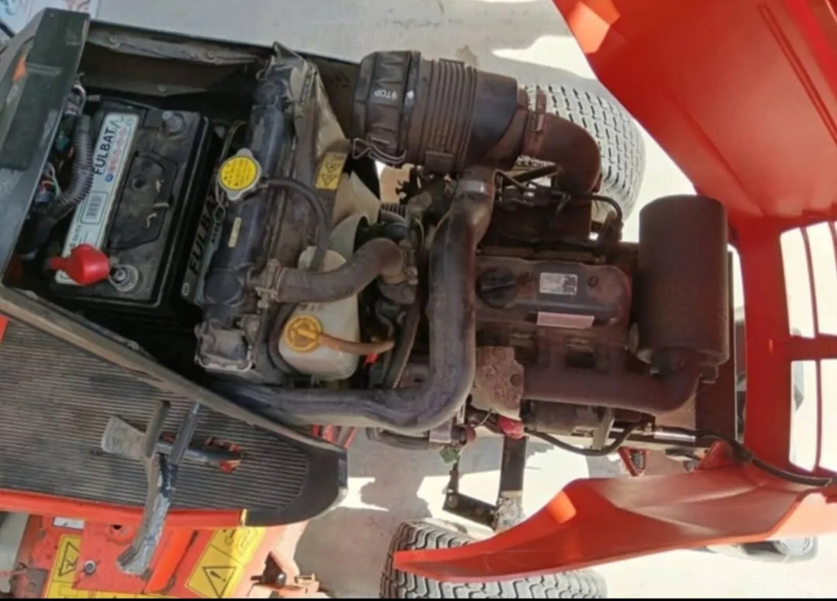 Kubota Ride On Mower - Image 3