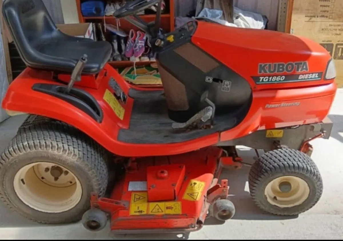 Kubota Ride On Mower - Image 2
