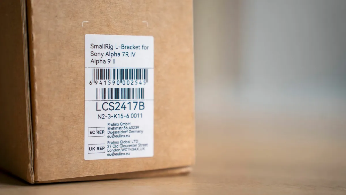 Smallrig LCS2417B L-Bracket for Sony A7RIV A9II - Image 2