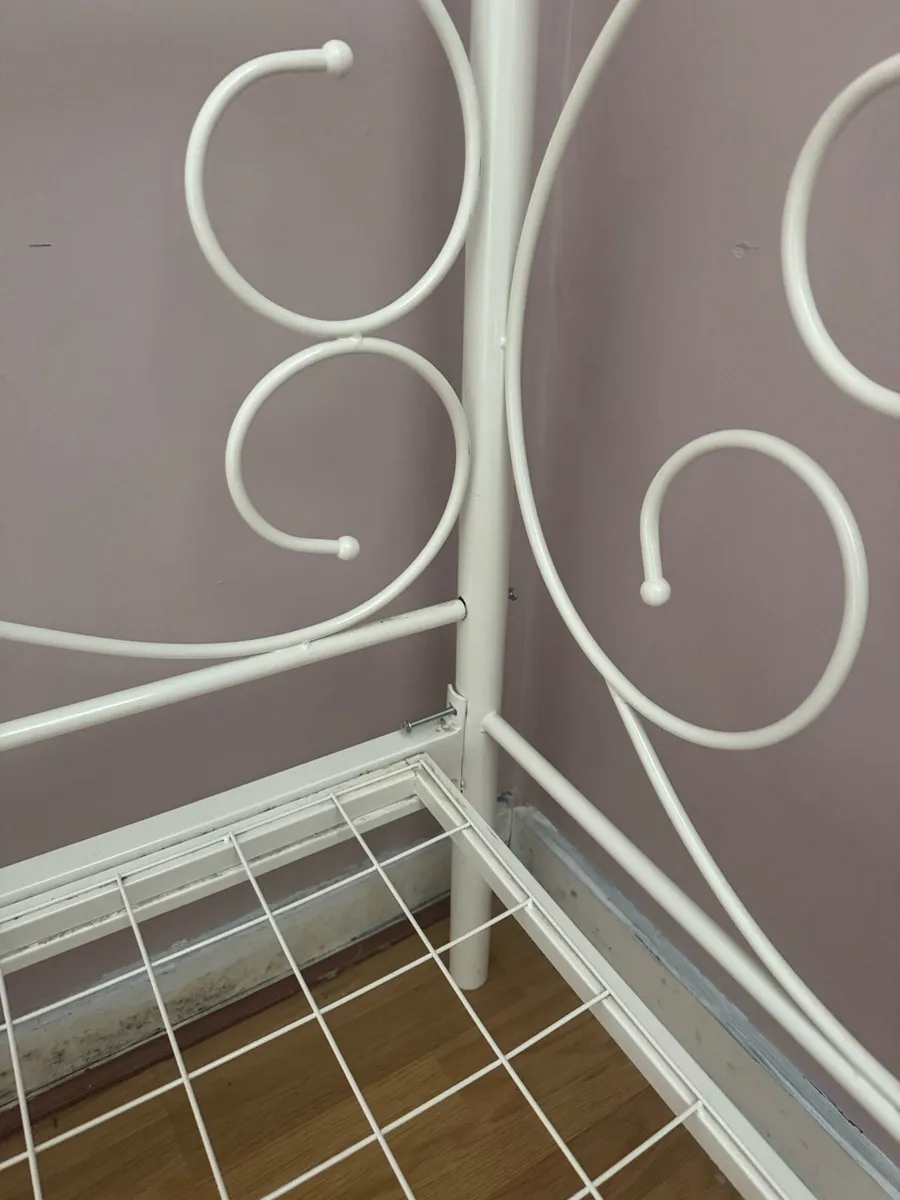 Single daybed and mattress - Image 2