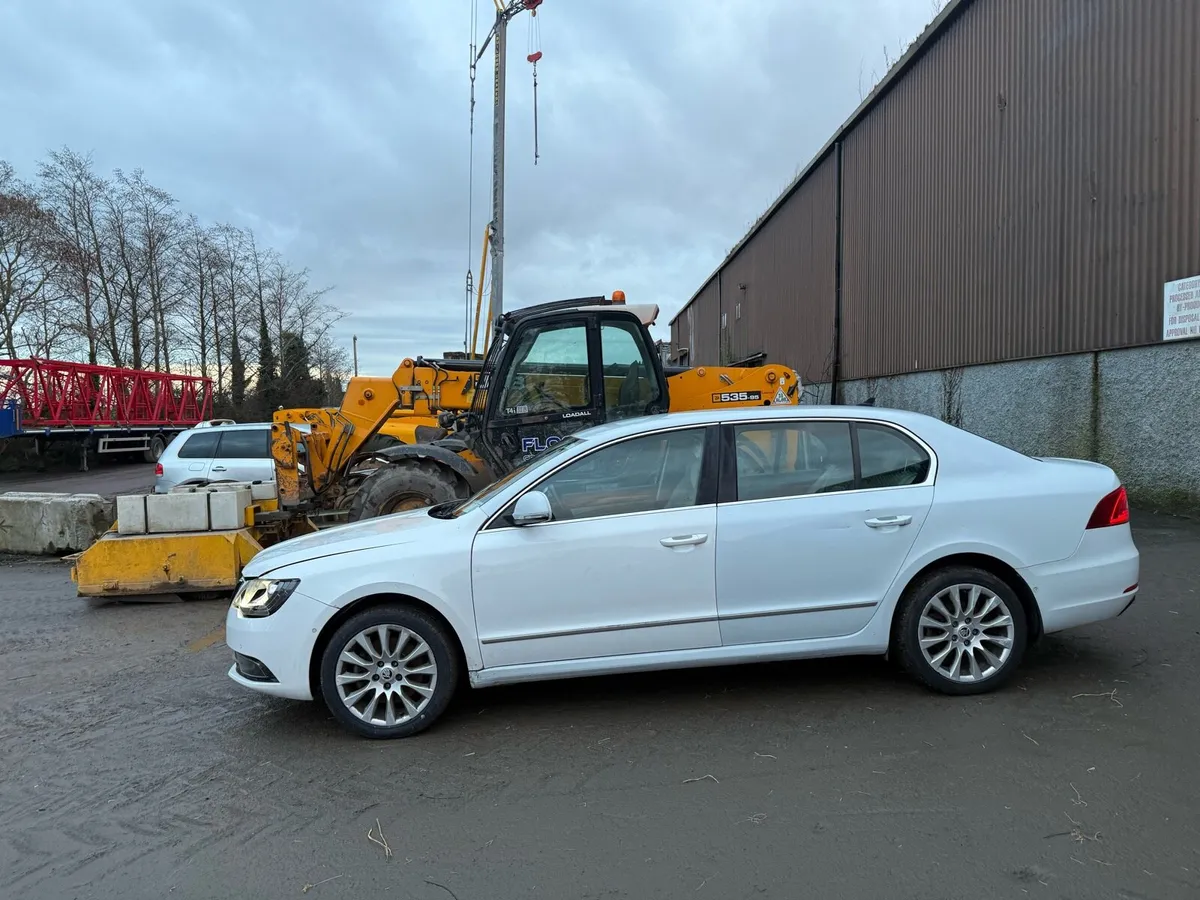 2014 skoda 2,0 diesel 289 k drive home - Image 2