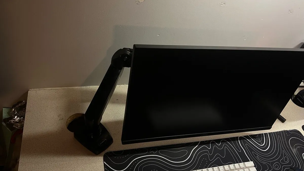300hz gaming monitor and arm - Image 3