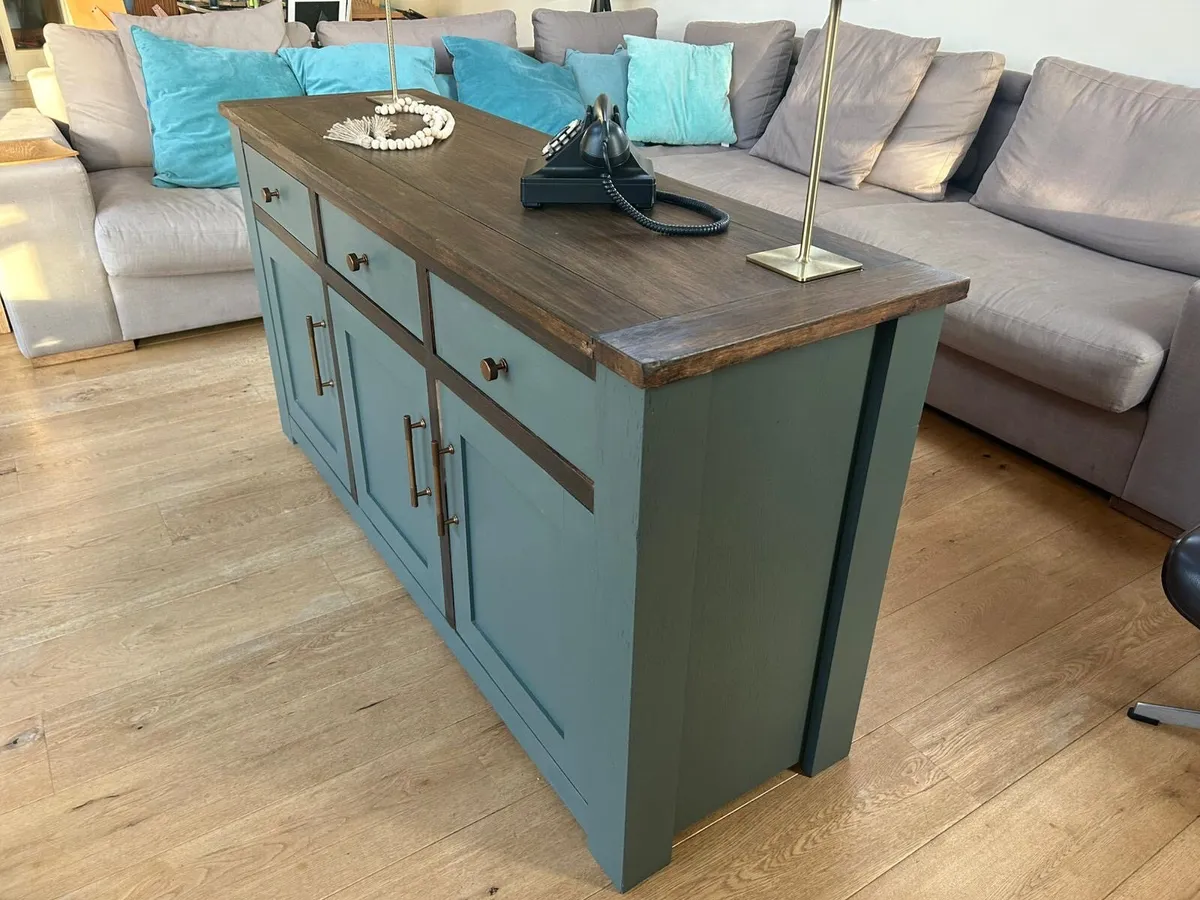 Sideboard / dresser - Image 1