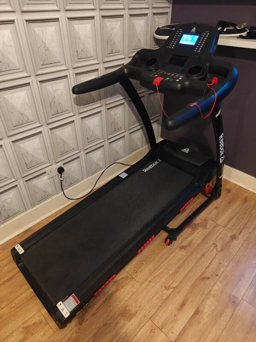 Reebok One GT40S Treadmill - Image 2