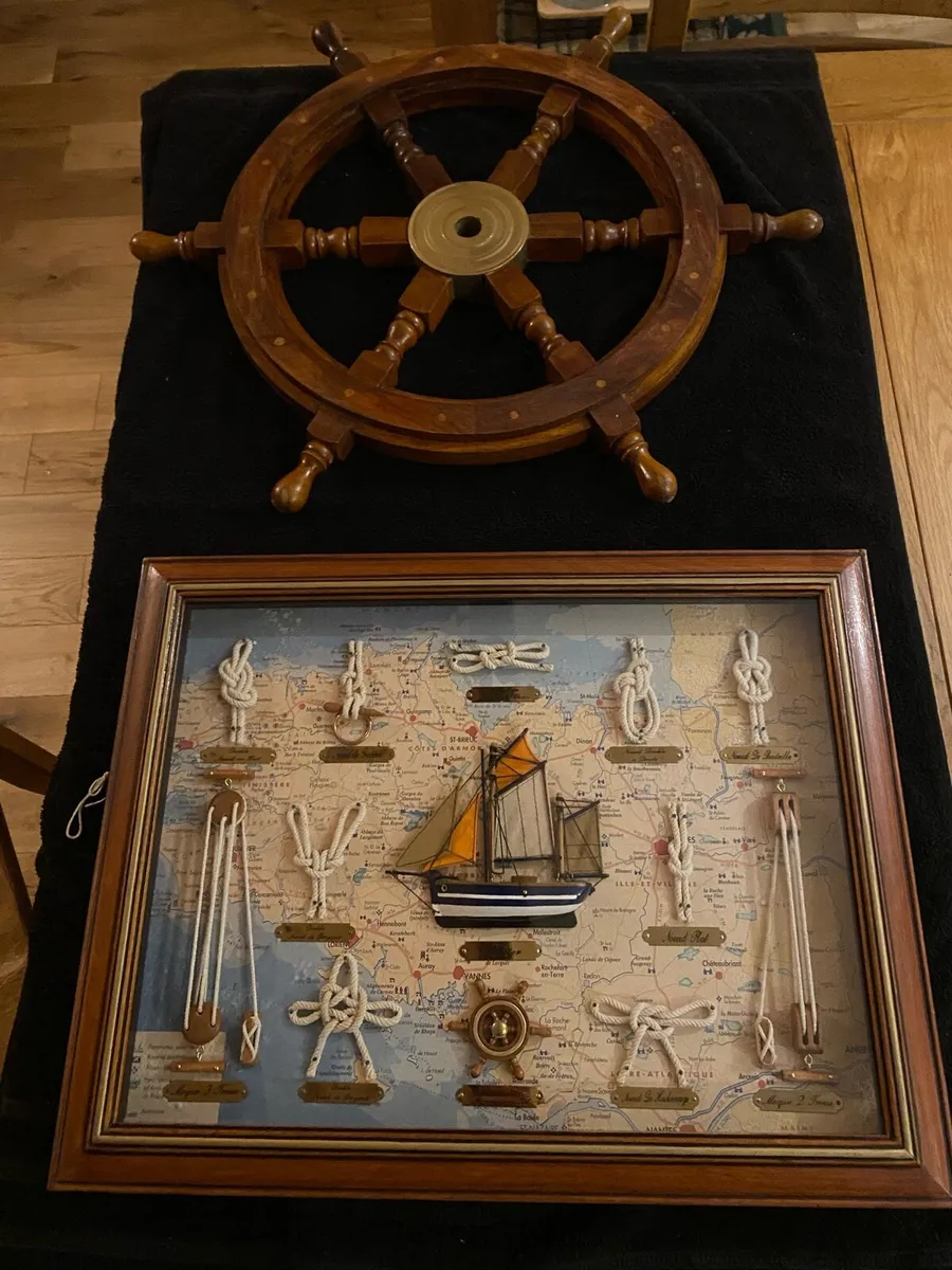 Ships wheel and pitcher - Image 3