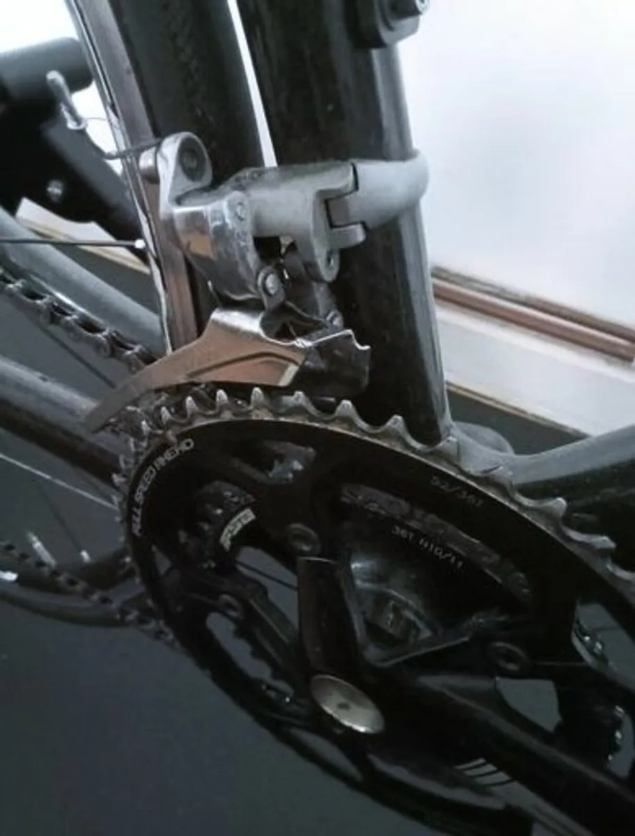 Ribble Evo-Pro Carbon Road Bike - Image 2