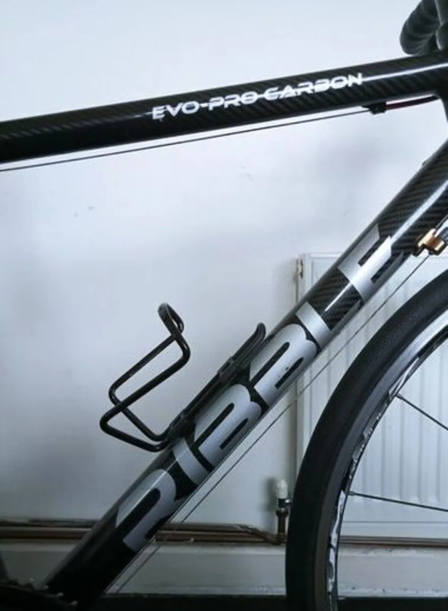 Ribble Evo-Pro Carbon Road Bike - Image 3