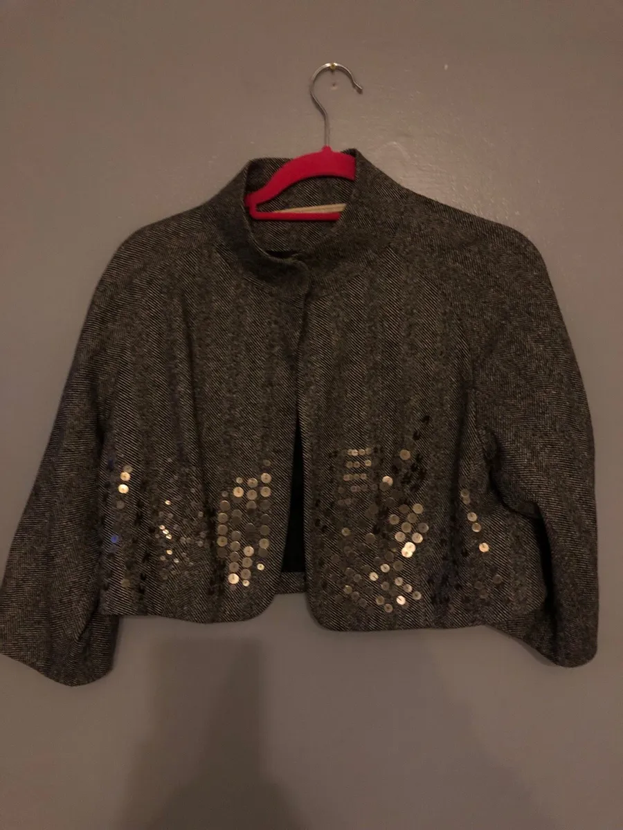 Ladies stunning blazer size M €15 - Image 1