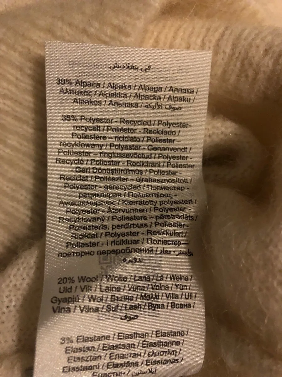 Ladies designer jumper size L €15 - Image 4