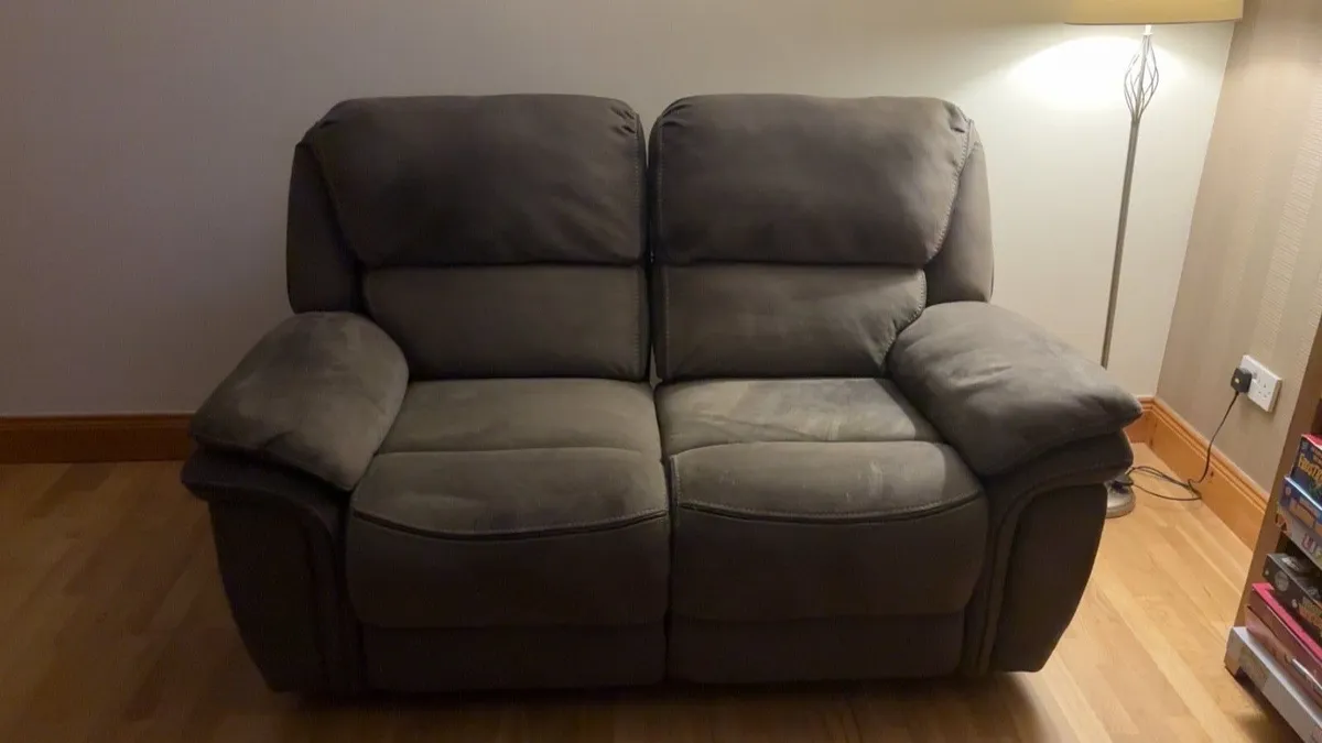 Reclining 3,2,1 sofa set - Image 3