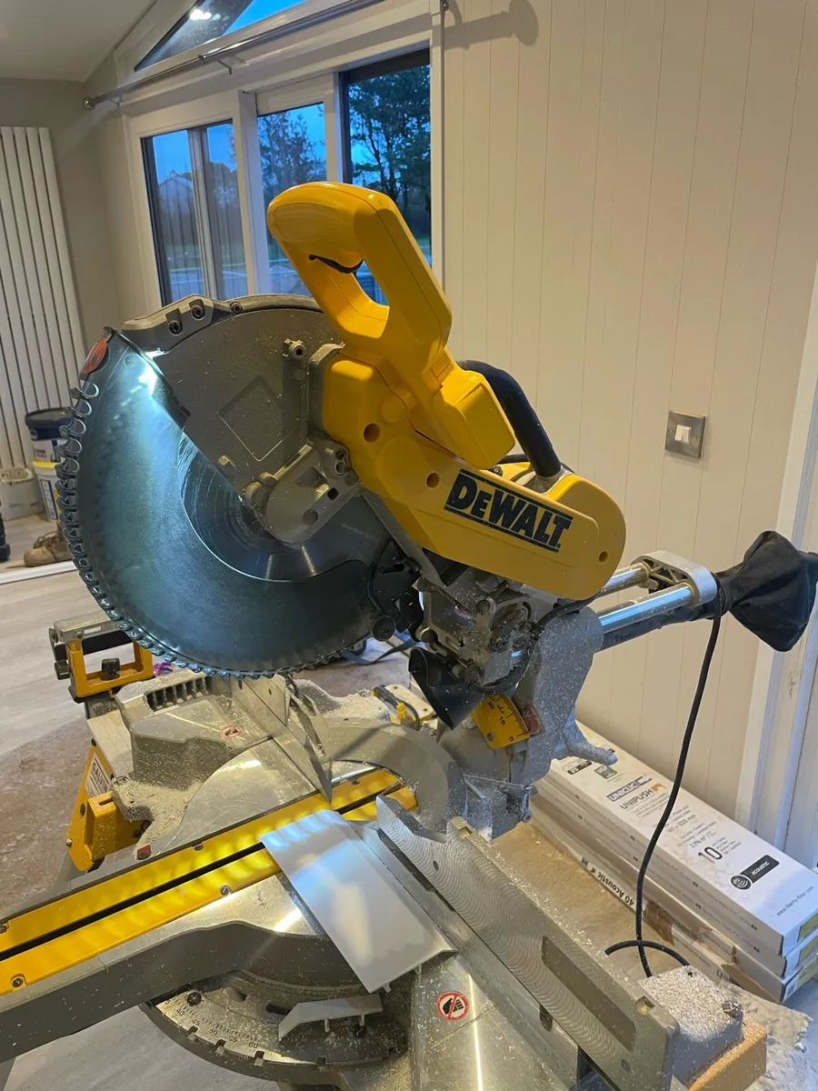 Dewalt mitre saw. - Image 2
