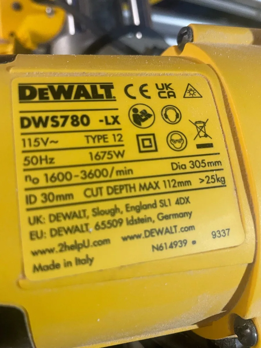 Dewalt mitre saw. - Image 3