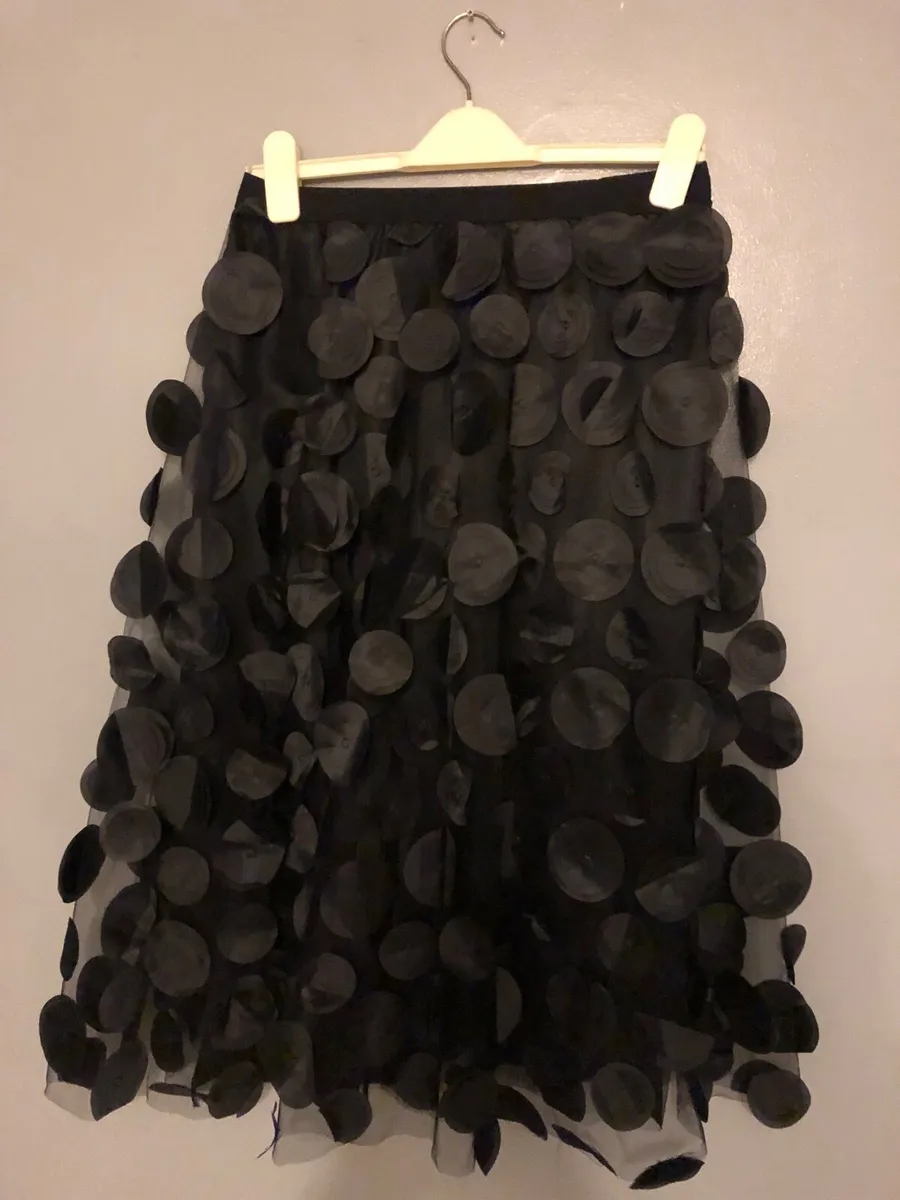 Ladies  stunning designer maxi skirt size 10 €15 - Image 1