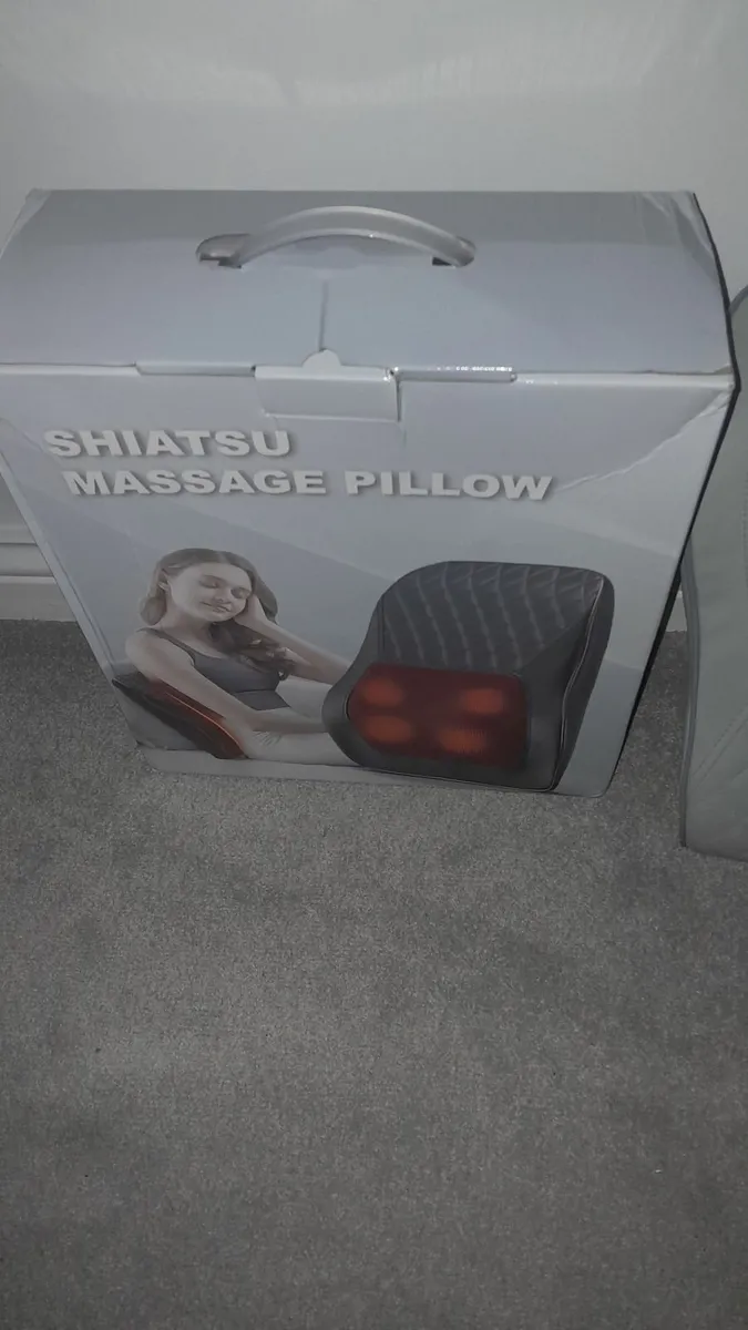 Back neck and shoulder massager - Image 1