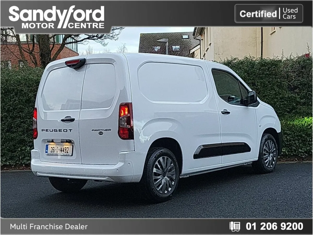 Peugeot Partner PARTNER**PRO PREMIUM**NEW DEMO ZER - Image 3