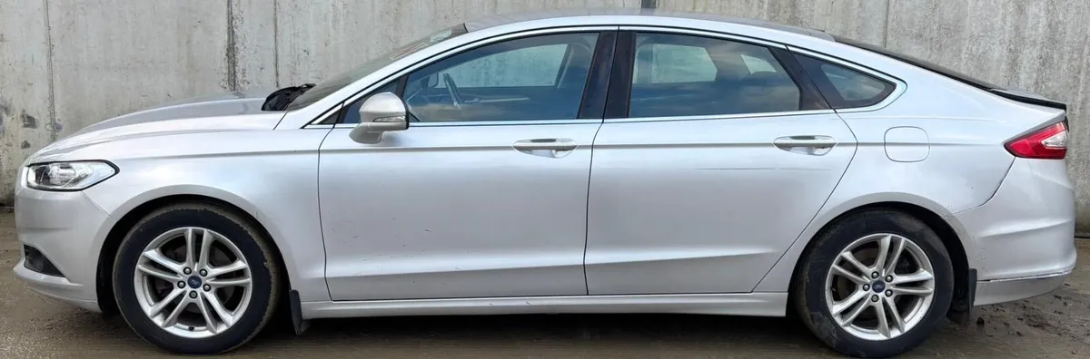 2018 Ford Mondeo for parts - Image 2