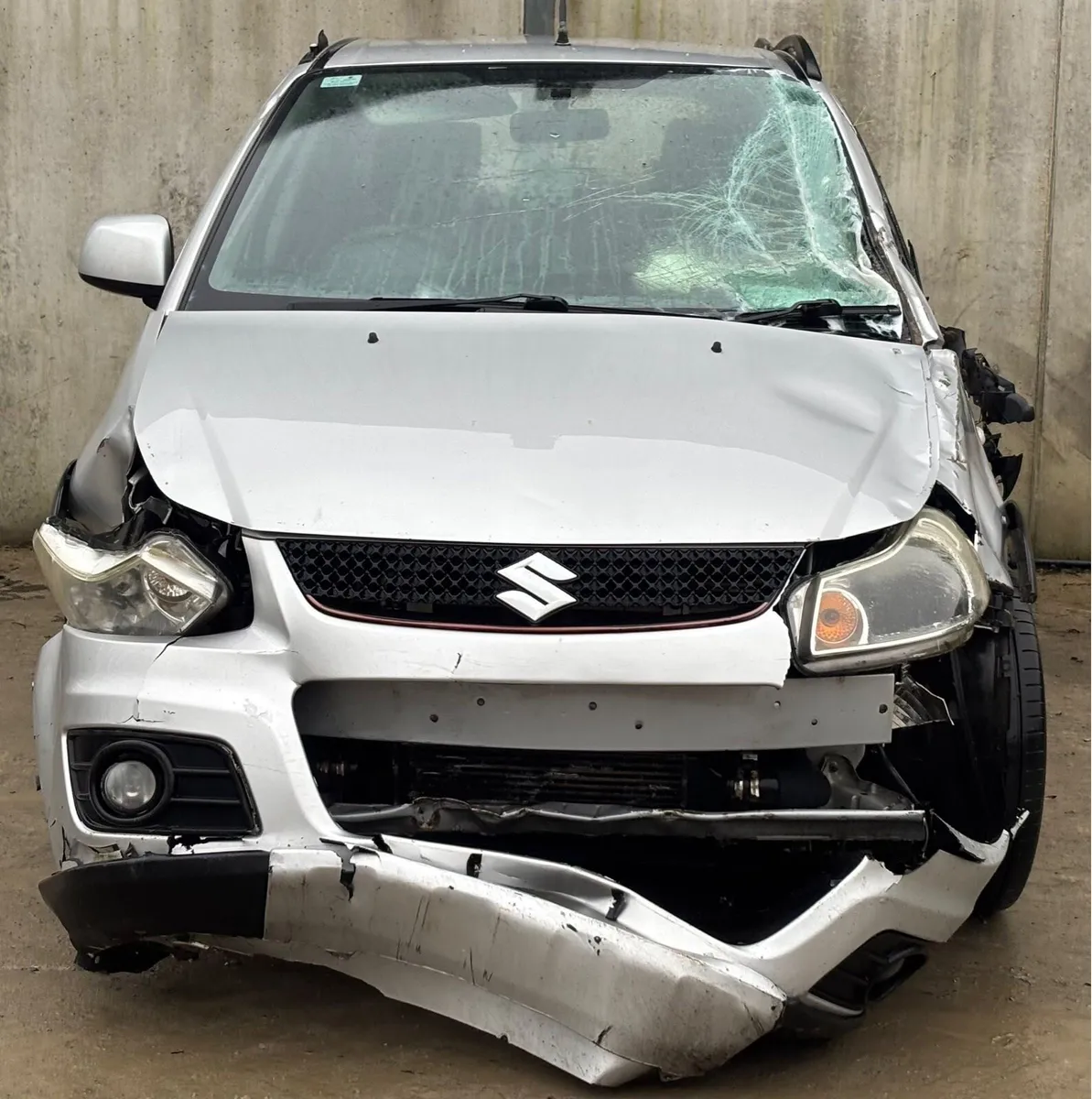 2012 Suzuki Sx4 for parts - Image 1