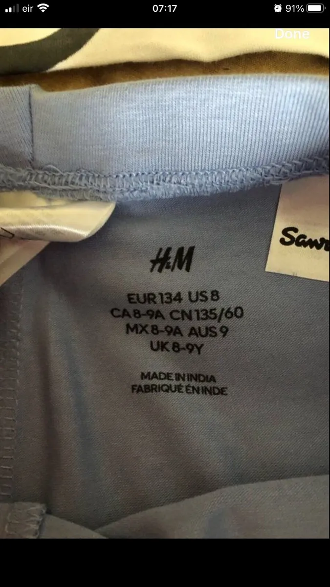 Girls two piece suit age 8/9 €5 - Image 2