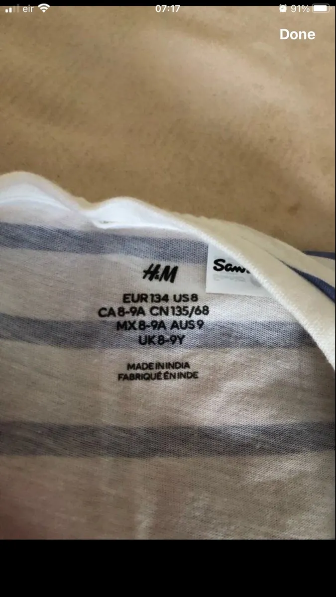 Girls two piece suit age 8/9 €5 - Image 3