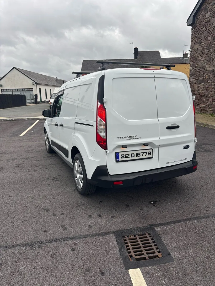 Ford transit connect - Image 2