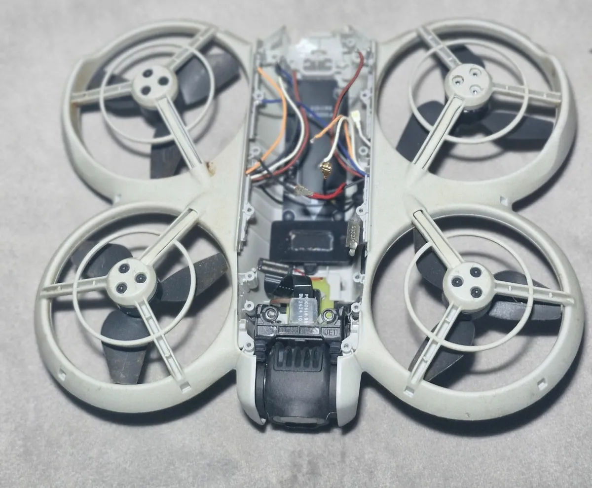 DJI neo 2 batteries controller 3 propellers - Image 2